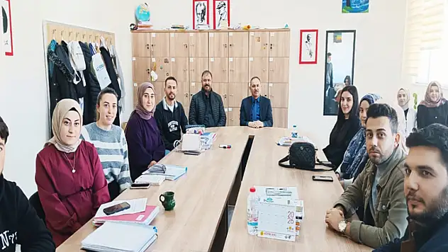 Alhan'dan Muradiye Anadolu Lisesi'ne ziyaret