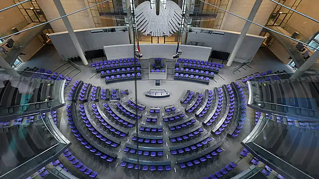 Almanya'da eğitim müfredatına savaş ve krizlere hazırlık dersi eklenmesi gündemde