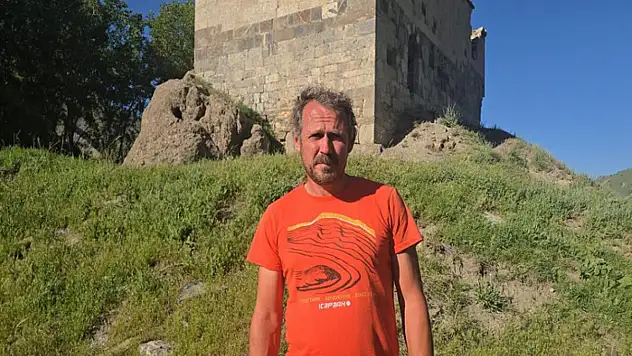 Almanya'dan geldi, Hakkari'nin içme suyu sıkıntısına dikkat çekti