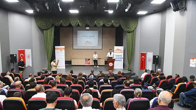 'Alzheimer için harekete geç' etkinliği