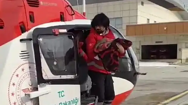 Ambulans helikopter hamile kadın için havalandı
