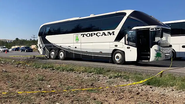 Ankara'da arızalanan otobüse kamyonet çarptı: 2 ölü, 1 ağır yaralı