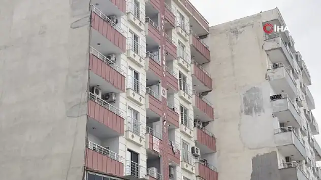 Anne, baba ve 5 yaşındaki çocukları silahla vurulmuş halde ölü bulundu