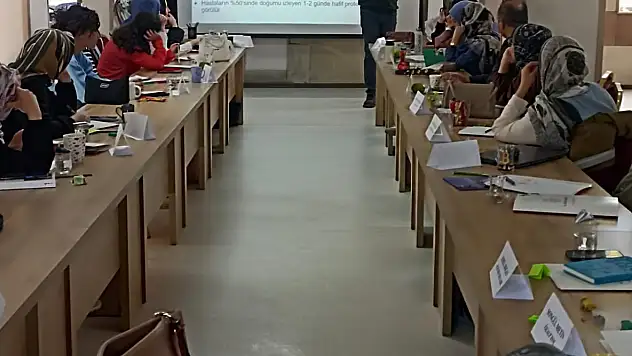Anne ve bebek ölümlerini azaltmaya yönelik eğitim Van'da gerçekleştirildi