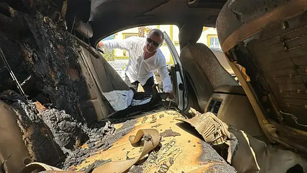 Antalya'da iş adamının lüks otomobiline saldırı