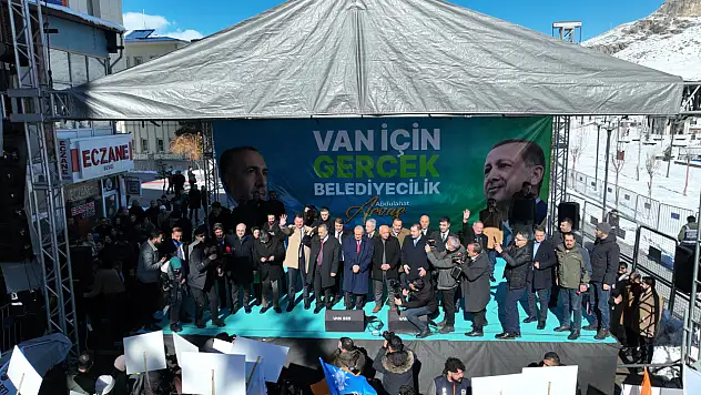 Arvas'a görkemli karşılama AK belediyeciliği Vanlılarla buluşturacağız