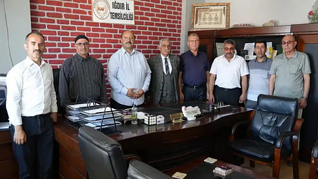 Aşiret liderleri ve kanaat önderlerinden pahalı hediye tepkisi