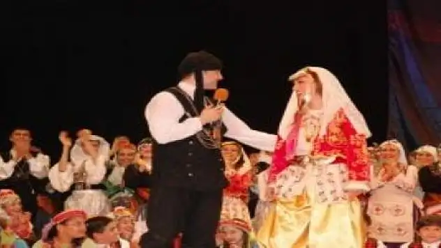 AŞK  BÖYLE  BİRŞEY