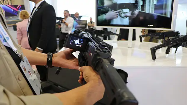 Askerin meskun mahalde gören gözü: LEVENT