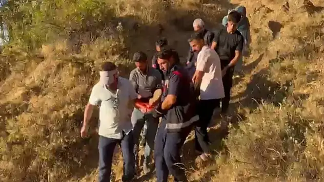 Ayağı burkulan kadın kayalıklarda mahsur kaldı