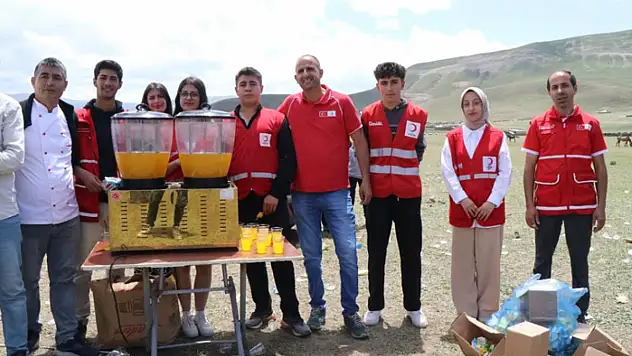 Bahar şenliği renkli görüntülere sahne oldu