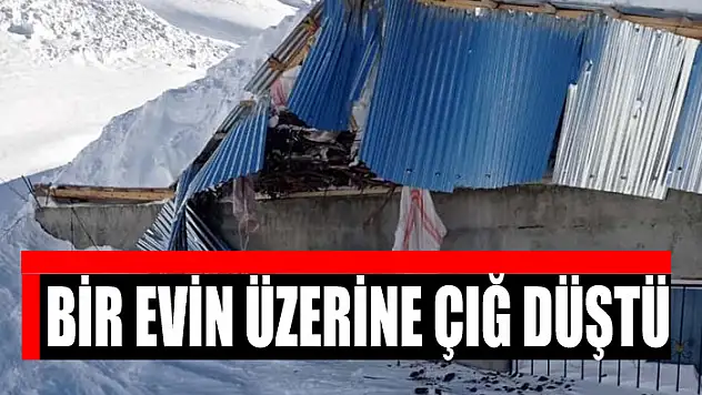 Bahçesaray'da bir evin üzerine çığ düştü