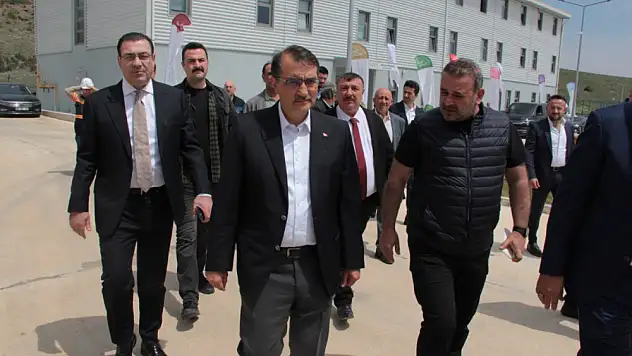 Bakan Dönmez: '15 Mayıs'ta kaldığımız yerden devam edeceğiz'