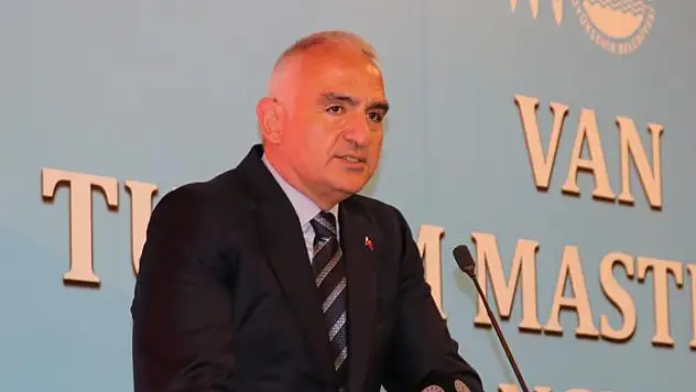 Bakan Ersoy: Van'ı dünya vitrinine çıkaracağız
