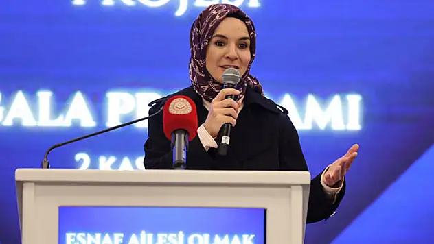 Bakan Göktaş Esnaf Ailesi Olmak projesinin galasına katıldı