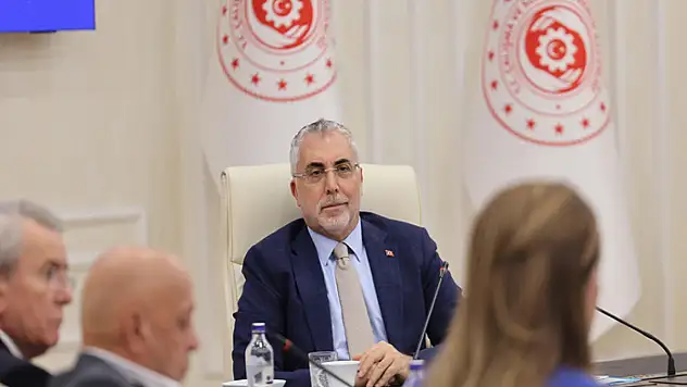 Bakan Işıkhan: İşsizlik oranı Eylül ayında yüzde 8,6 seviyesinde gerçekleşti