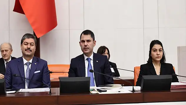 Bakan Kurum, TBMM'de 2025 Bütçe Görüşmeleri kapsamında sunum yaptı