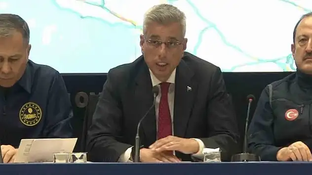 Bakan Memişoğlu: 'Tüm hastanelerimizde hizmetlerimiz kesintisiz sürüyor'