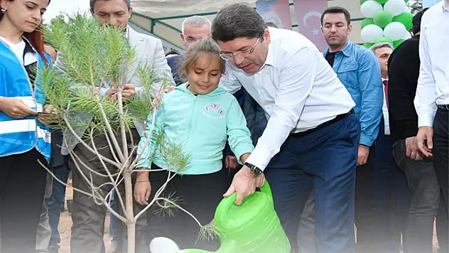 Bakan Tunç: 177 bin 655 ağacı kesilmekten kurtardık