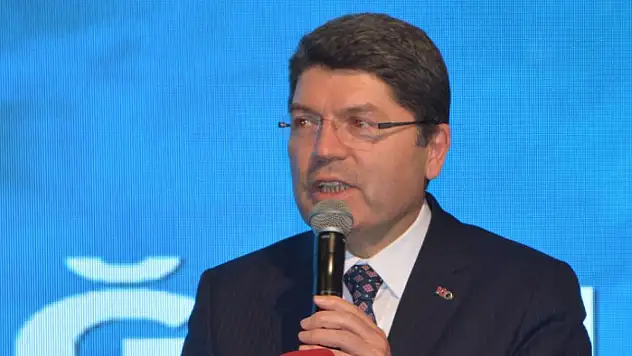 Bakan Tunç: Yeni bir anayasa yapmanın mücadelesini vereceğiz