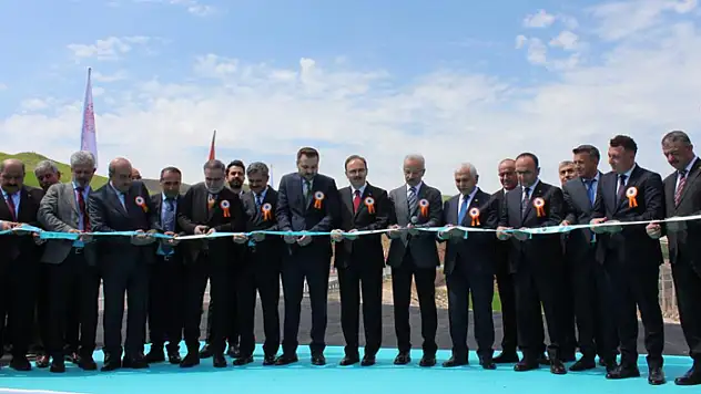 Bakan Uraloğlu, Siirt-Kurtalan yolunun açılış törenine katıldı