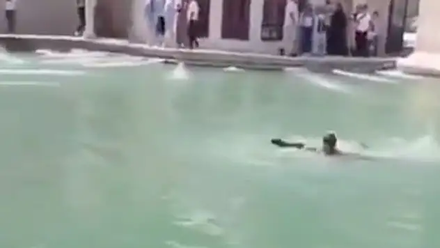 Balıklıgöl'de yüzen şahsa ceza