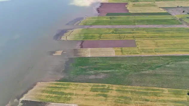 Baraj yükselince binlerce dönüm ekili alan su altında kaldı