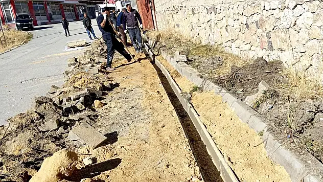 Başkale Belediyesi yağmur suyu altyapısını güçlendiriyor