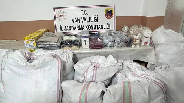 Başkale'de jandarmadan kaçakçılığa darbe