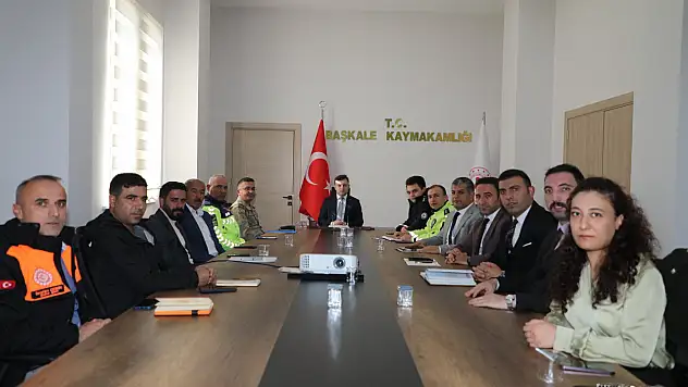 Başkale'de kış tedbirleri toplantısı yapıldı