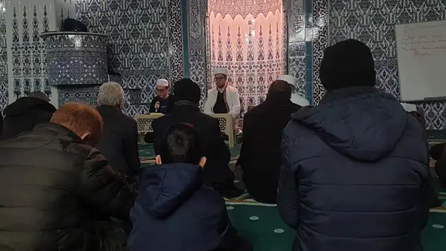 Başkale'de Miraç Kandili dualarla idrak edildi