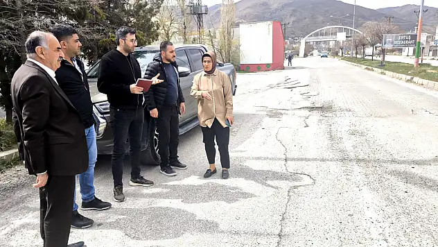 Başkale'de yol sorununa ortak çözüm arayışı