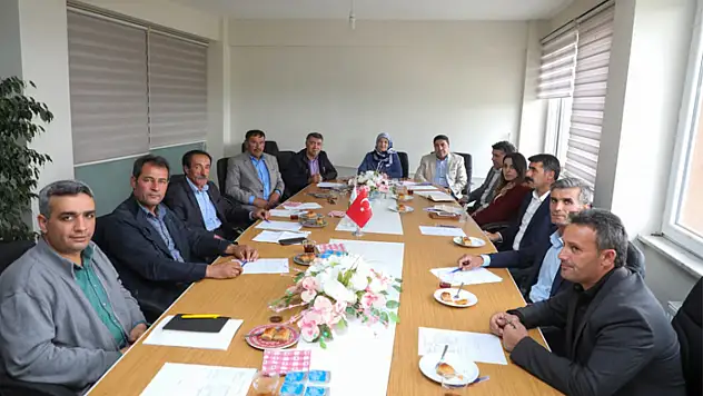 Başkan Ertaş muhtarlarla buluştu