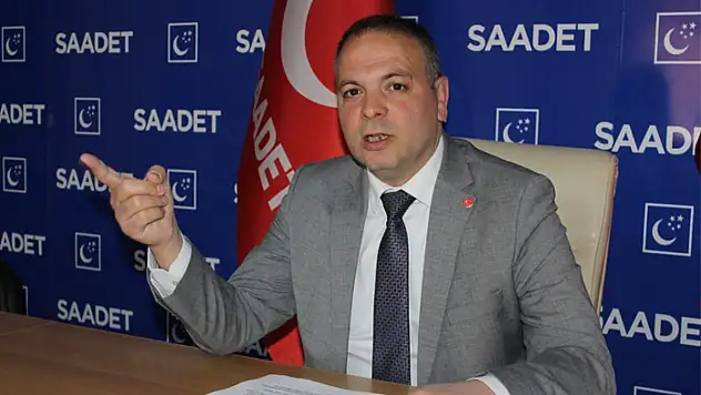 Başkan İlhan: Ülkemiz ekonomik buhran yaşıyor