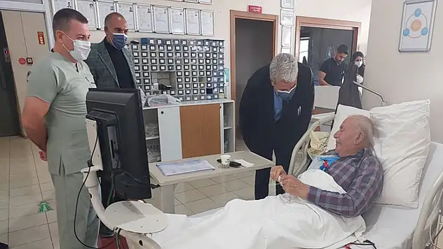 Başkan Kanan, diyaliz hastalarını ziyaret etti