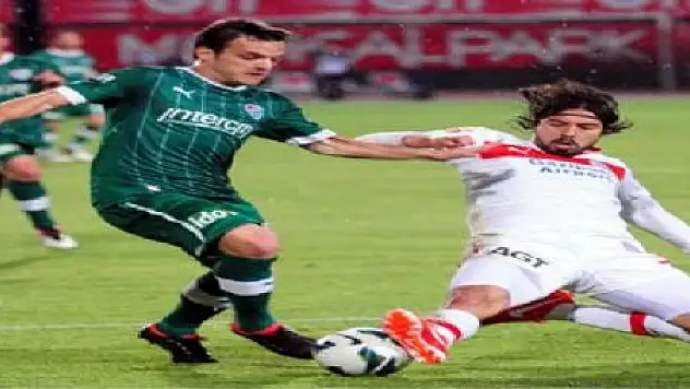 Batalla Bursa'yı Sırtında Taşıyor