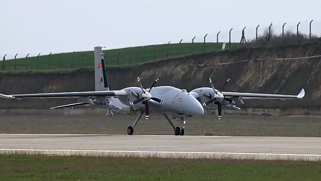 Bayraktar AKINCI'dan İHA-230 ile çifte atış