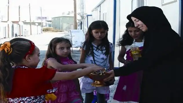 HÜZÜNLÜ BAYRAMLAŞMA