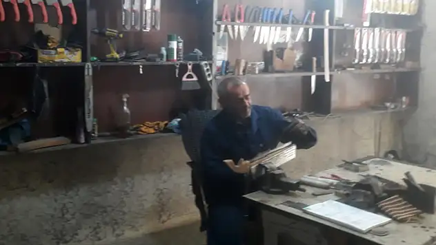 Bayramın gelmesiyle bıçak bileyicilerinde hareketlilik başladı