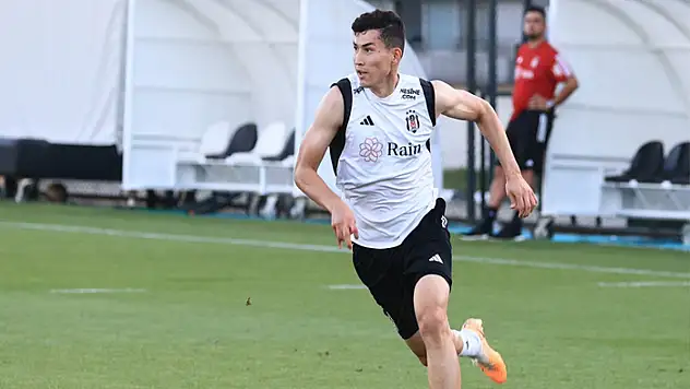 Beşiktaş, Bakhtiyor Zainutdinov ile yollarını ayırdı