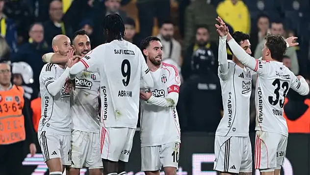Beşiktaş'ın Kadıköy'de bileği bükülmüyor