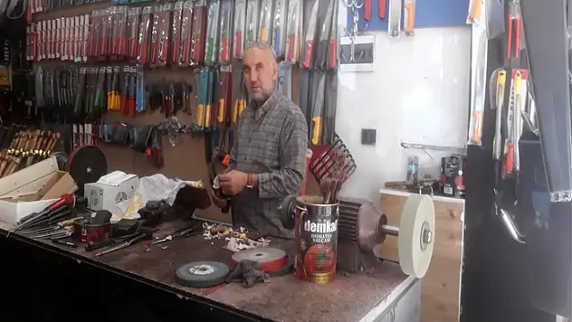 Bıçak bileme ustalarının kurban bayramı mesaisi başladı