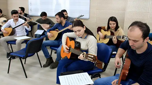 Bilimin ve yeniliğin merkezi Atatürk Üniversitesi, yeni yol arkadaşlarını bekliyor