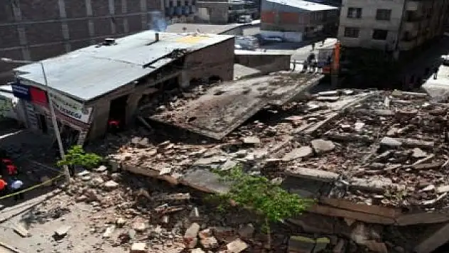 İZİNSİZ YIKIM FACİAYA YOL AÇIYORDU