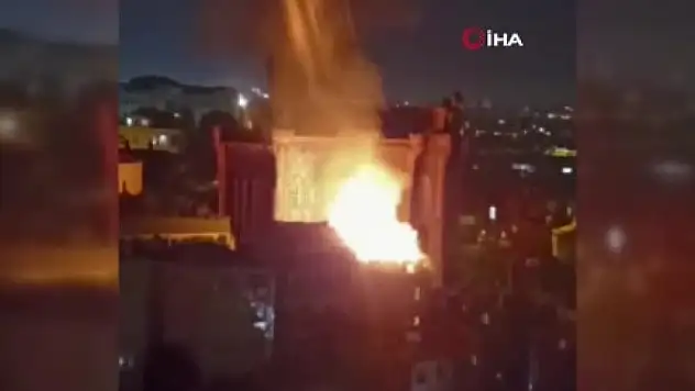 Bir binada korkutan yangın