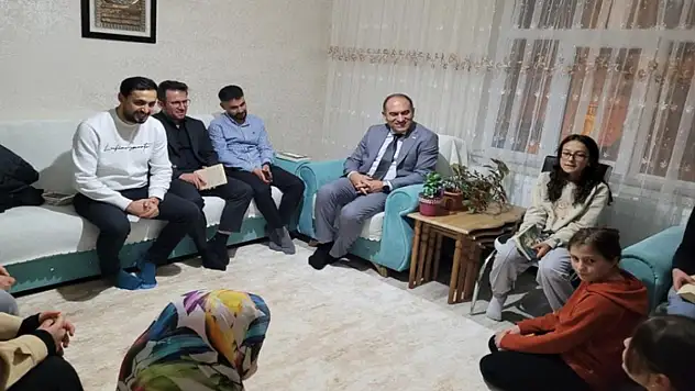 Bitlis'te Ailece Kitap Okuyoruz buluşması