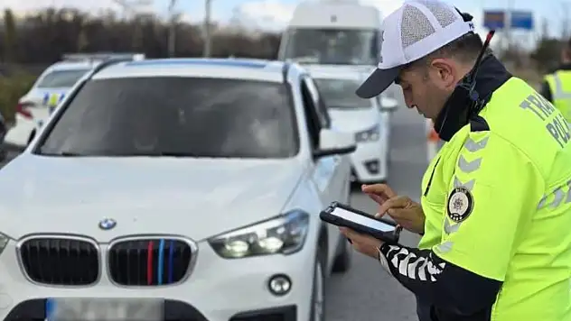Bitlis'te trafik ekiplerinden tatil dönüşü denetimleri