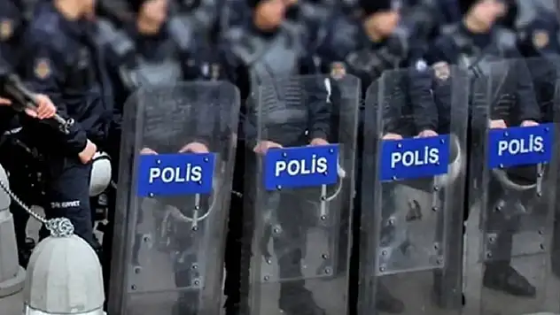 Bitlis'te tüm etkinlikler 2 gün süre ile yasaklandı