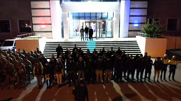 Bitlis'te uyuşturucu satıcılarına operasyon