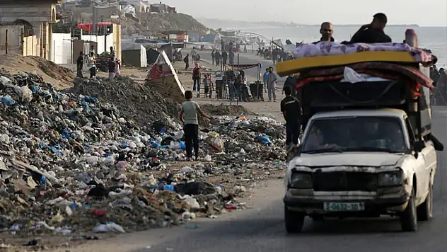 BM: Son üç haftada 1 milyon kişi Refah'tan ayrıldı